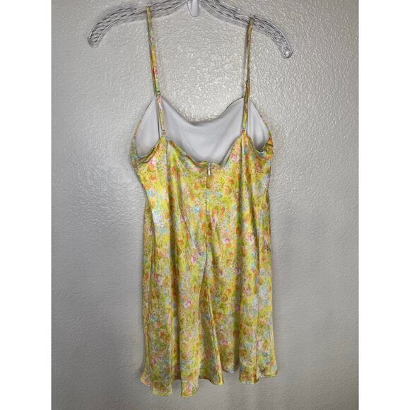 Morgan and Co. Yellow Floral Silk Mini Dress - Picture 4 of 5